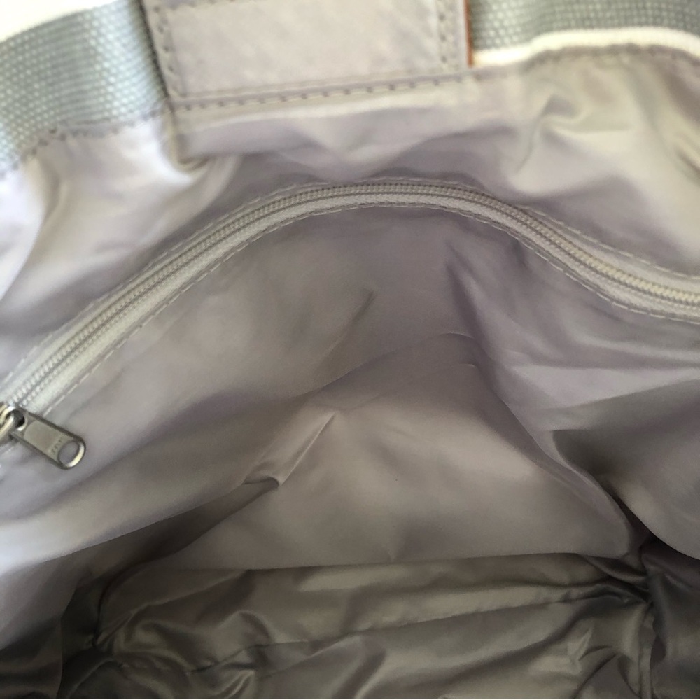 NWOT Pottery Barn Diaper Bag W/Changing Pad - Picture 5 of 16